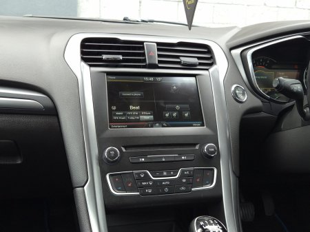 2015 Ford Mondeo - photo 10