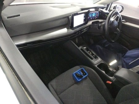 2023 Volkswagen Golf - photo 3