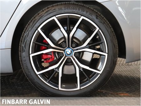 2023 BMW 5-Series - photo 14
