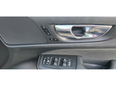 2022 Volvo V60 - photo 18