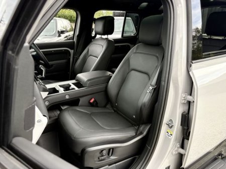2026 Land Rover Defender - photo 15