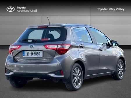 2019 Toyota Yaris - photo 2