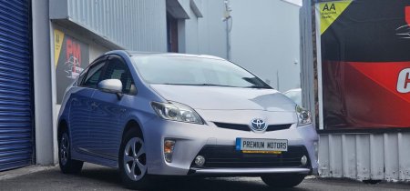 2014 Toyota Prius - photo 2