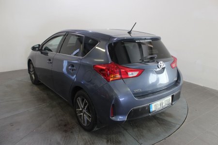 2015 Toyota Auris - photo 11