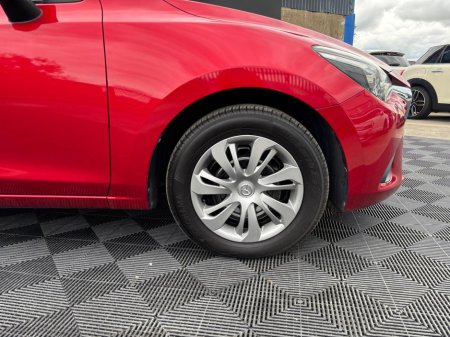 2017 Mazda Demio - photo 2
