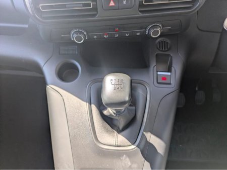 2024 Peugeot Rifter - photo 17