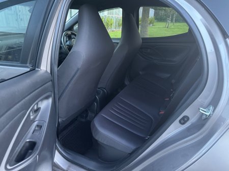 2020 Toyota Yaris - photo 12