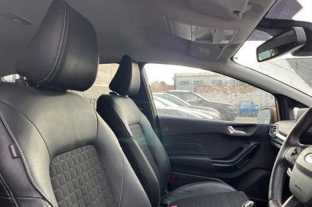 2018 Ford Fiesta - photo 17
