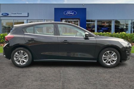 2025 Ford Focus - photo 3
