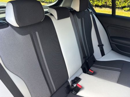 2017 BMW 1-Series - photo 12
