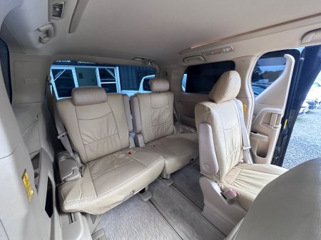 2014 Toyota Alphard - photo 23