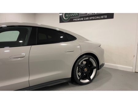2023 Porsche Taycan - photo 18