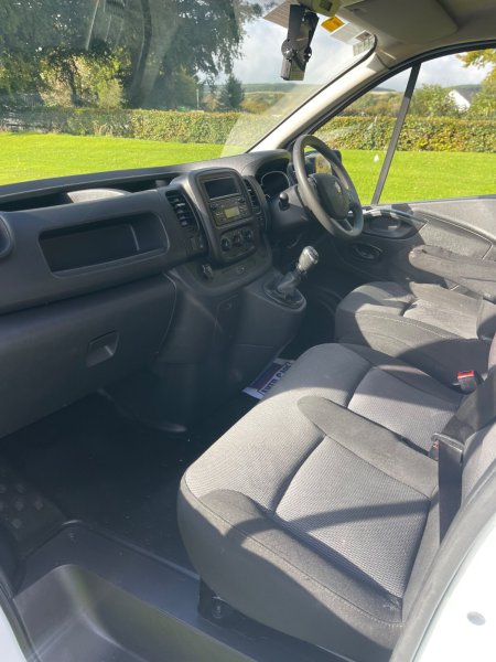 2020 Renault Trafic - photo 7