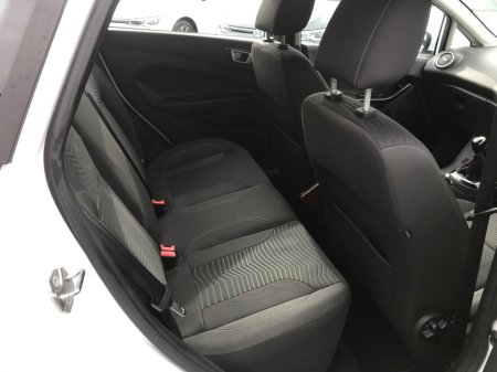 2017 Ford Fiesta - photo 21