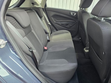 2015 Ford Fiesta - photo 21