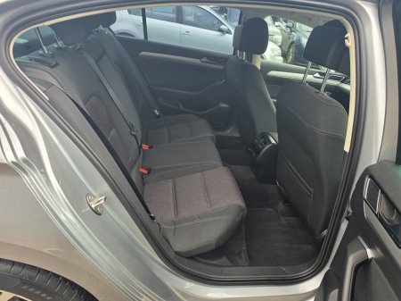 2018 Volkswagen Passat - photo 7