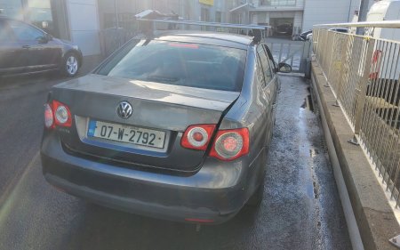 2007 Volkswagen Jetta - photo 2