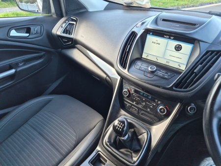 2017 Ford Kuga - photo 26