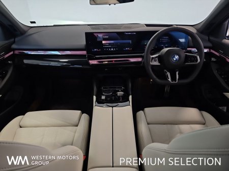 2025 BMW 5-Series - photo 9
