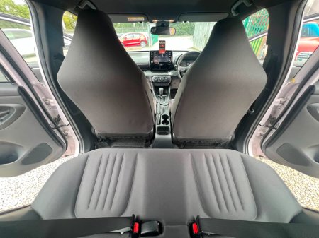 2020 Toyota Yaris - photo 14