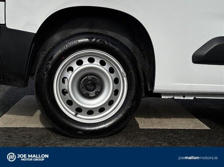 2027 Peugeot Partner - photo 15