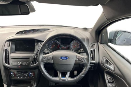 2017 Ford Focus - photo 11