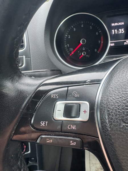 2016 Volkswagen Polo - photo 16