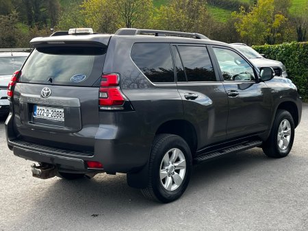 2022 Toyota Land Cruiser - photo 8