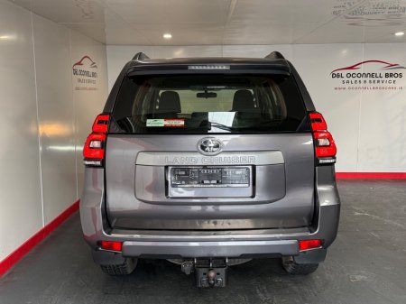 2018 Toyota Land Cruiser - photo 10