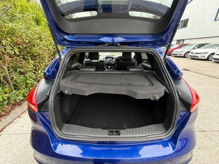 2016 Ford Focus - photo 17