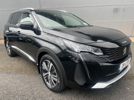 2024 Peugeot 5008 1.2 Hybrid 136bhp E-DCS6 Allure