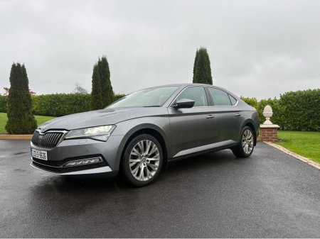2023 Skoda Superb - photo 2