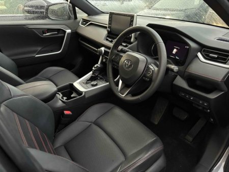 2021 Toyota RAV4 - photo 4