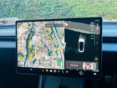 2024 Tesla Model 3 - photo 25