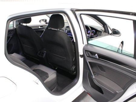 2017 Volkswagen Golf - photo 26