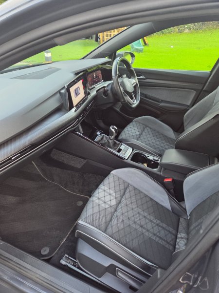 2024 Volkswagen Golf - photo 11