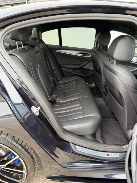 2020 BMW 5-Series - photo 23