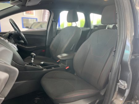 2016 Ford Focus - photo 9