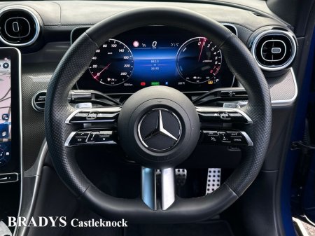 2025 Mercedes-Benz GLC - photo 13