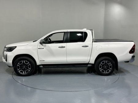 2023 Toyota Hilux - photo 4