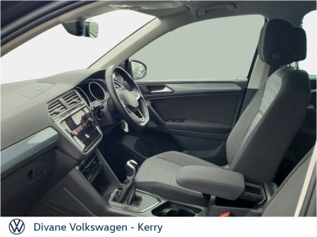 2021 Volkswagen Tiguan - photo 4