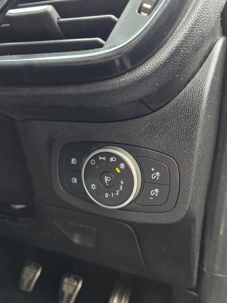 2018 Ford Fiesta - photo 18