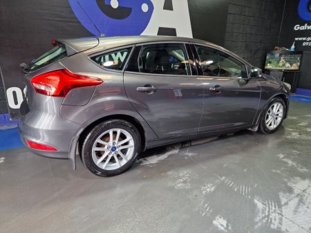 2017 Ford Focus - photo 10