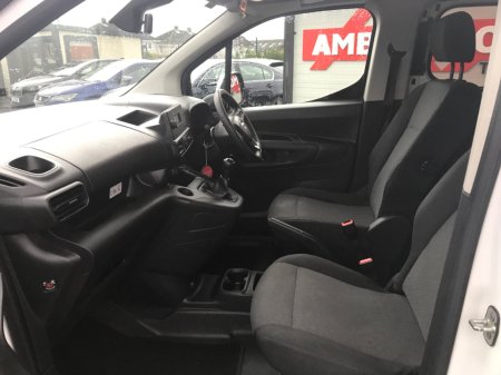2021 Opel Combo - photo 18