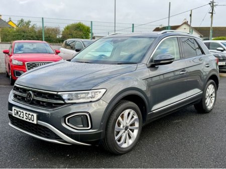 2023 Volkswagen T-Roc - photo 2
