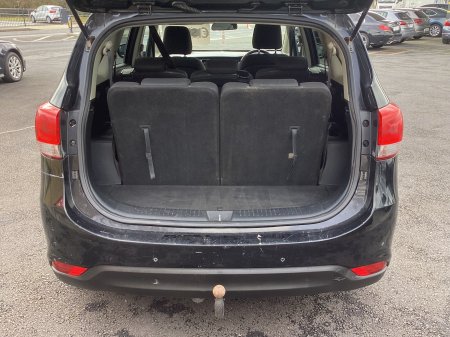 2016 Kia Carens - photo 14