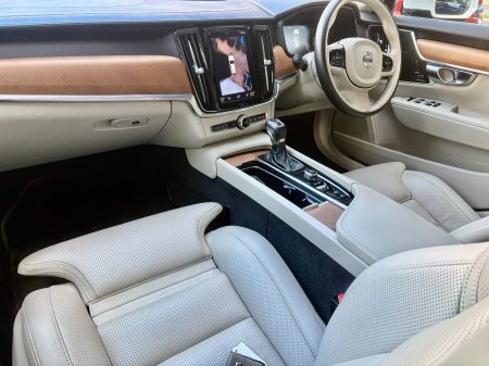 2020 Volvo V90 - photo 21