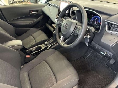 2025 Toyota Corolla - photo 3