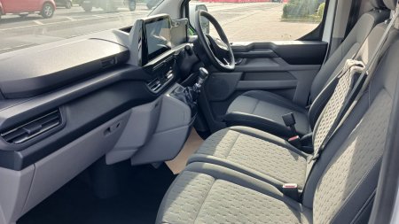 2025 Ford Transit Custom - photo 4