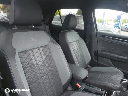 2025 Volkswagen T-Roc - photo 8